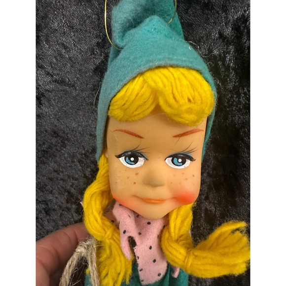 Vintage HTF Kamar Girl with Braids Kneehugger